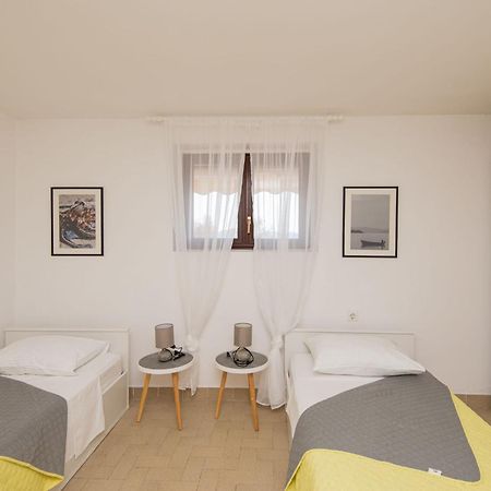 Apartment Maras-1 By Interhome Diklo Eksteriør bilde