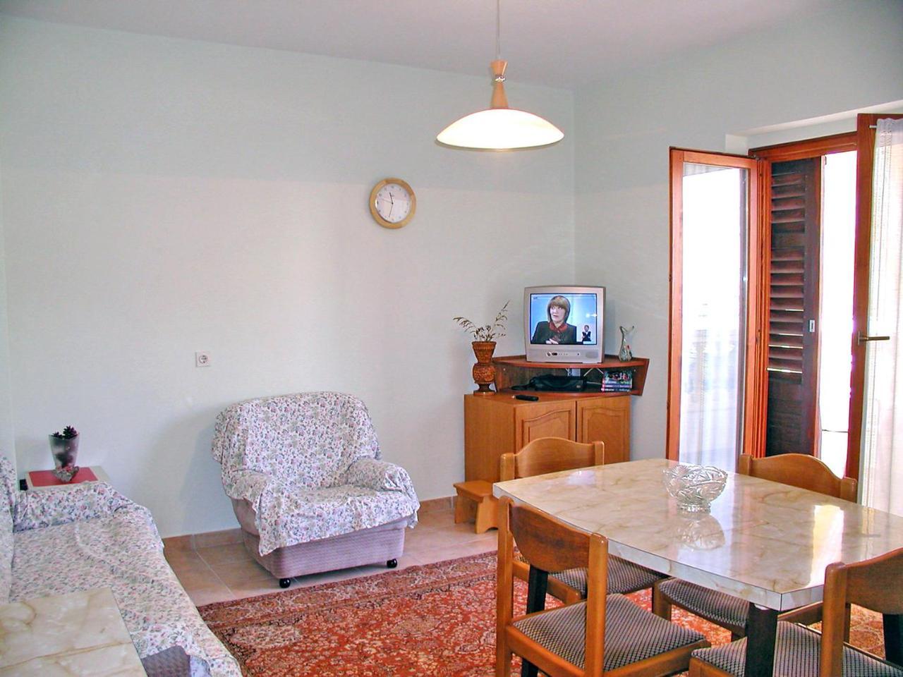 Apartment Maras-1 By Interhome Diklo Eksteriør bilde
